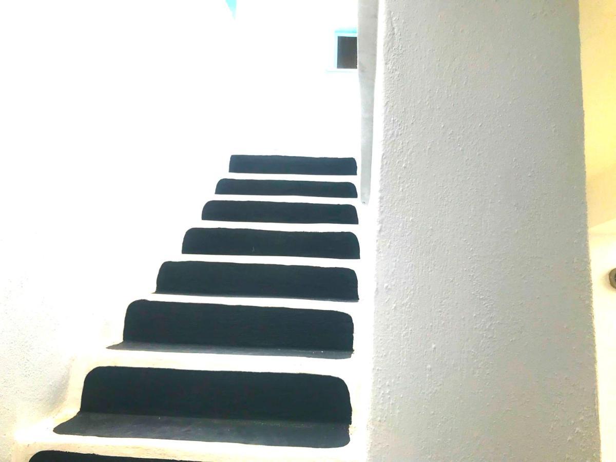 Amelie Hotel Santorini (Adults Only) Perissa  Exterior photo